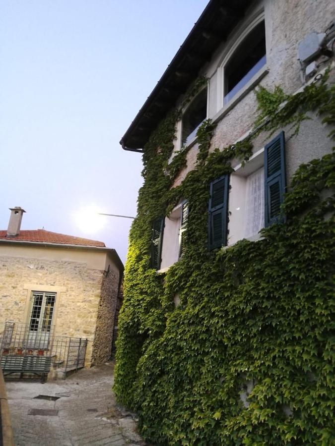 Casale Maria Mafalda Pieve di Teco Екстериор снимка